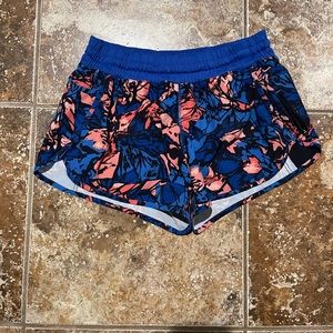 lululemon athletica Blue and Coral Floral Print Run Shorts